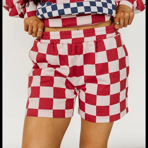 AMPERSAND AVE Pants - NWT - AMPERSAND AVE Red and White Checkered Women Shorts